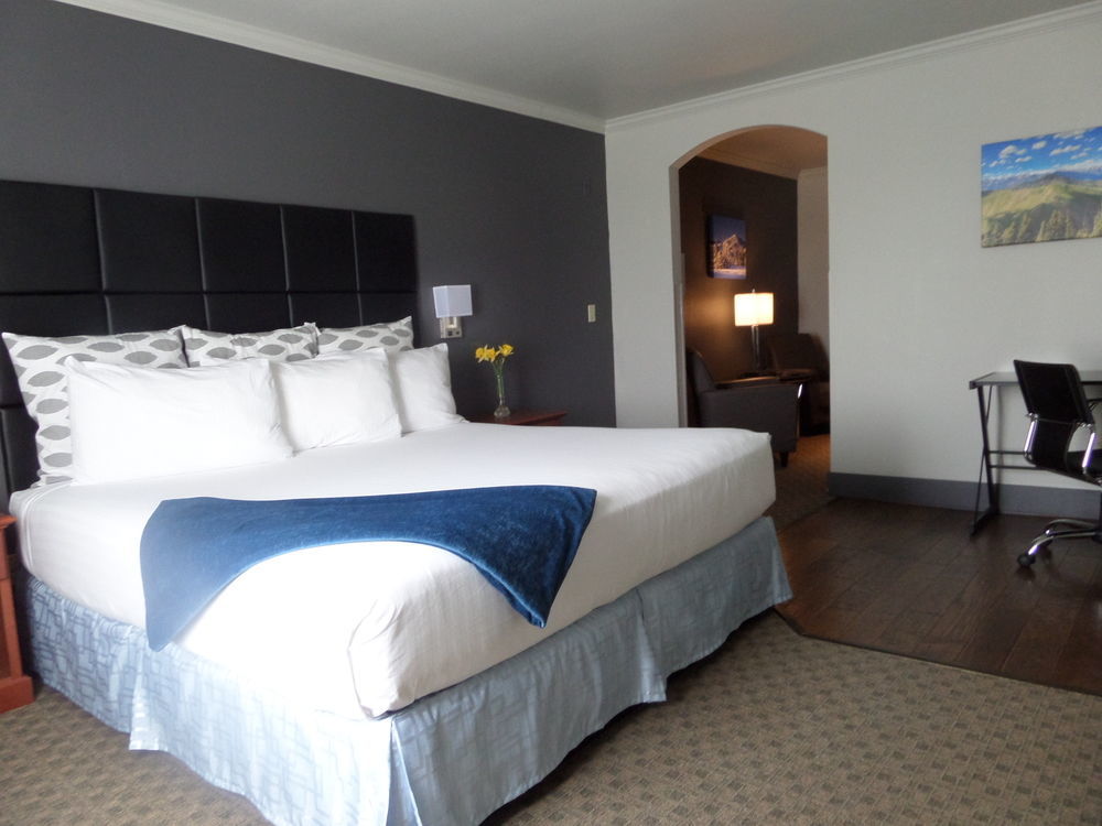Hotel Wood River &